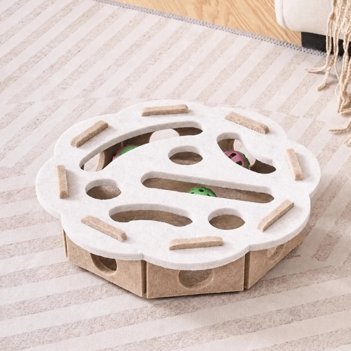 Boîte de jeu en feutre beige ronde